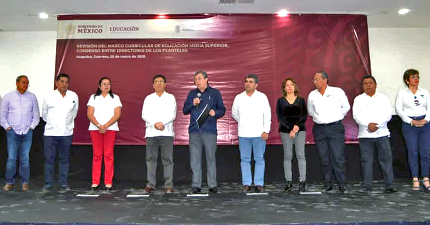 Por un Marco Curricular de Educación Media Superior renovado y actualizado Por un Marco Curricular de Educación Media Superior renovado y actualizado