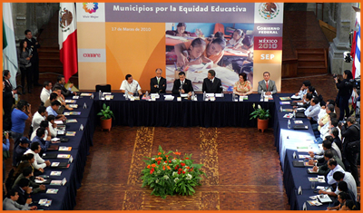 Reunión del titular de la SEP con presidentes de los municipios con mayor rezago educativo.