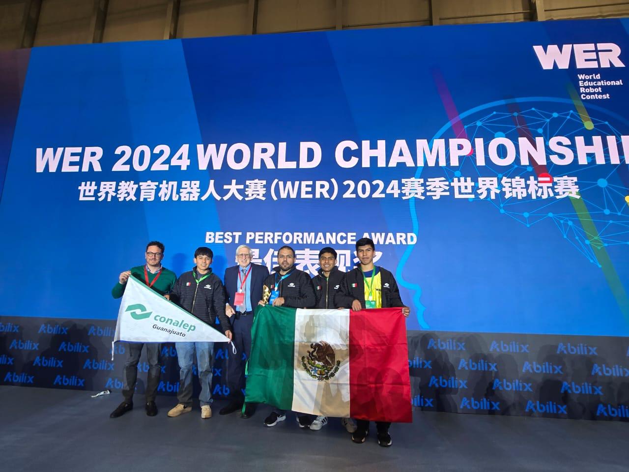 Estudiantes del Conalep obtienen primer lugar en Torneo Mundial de Robtica en Shanghi: SEP